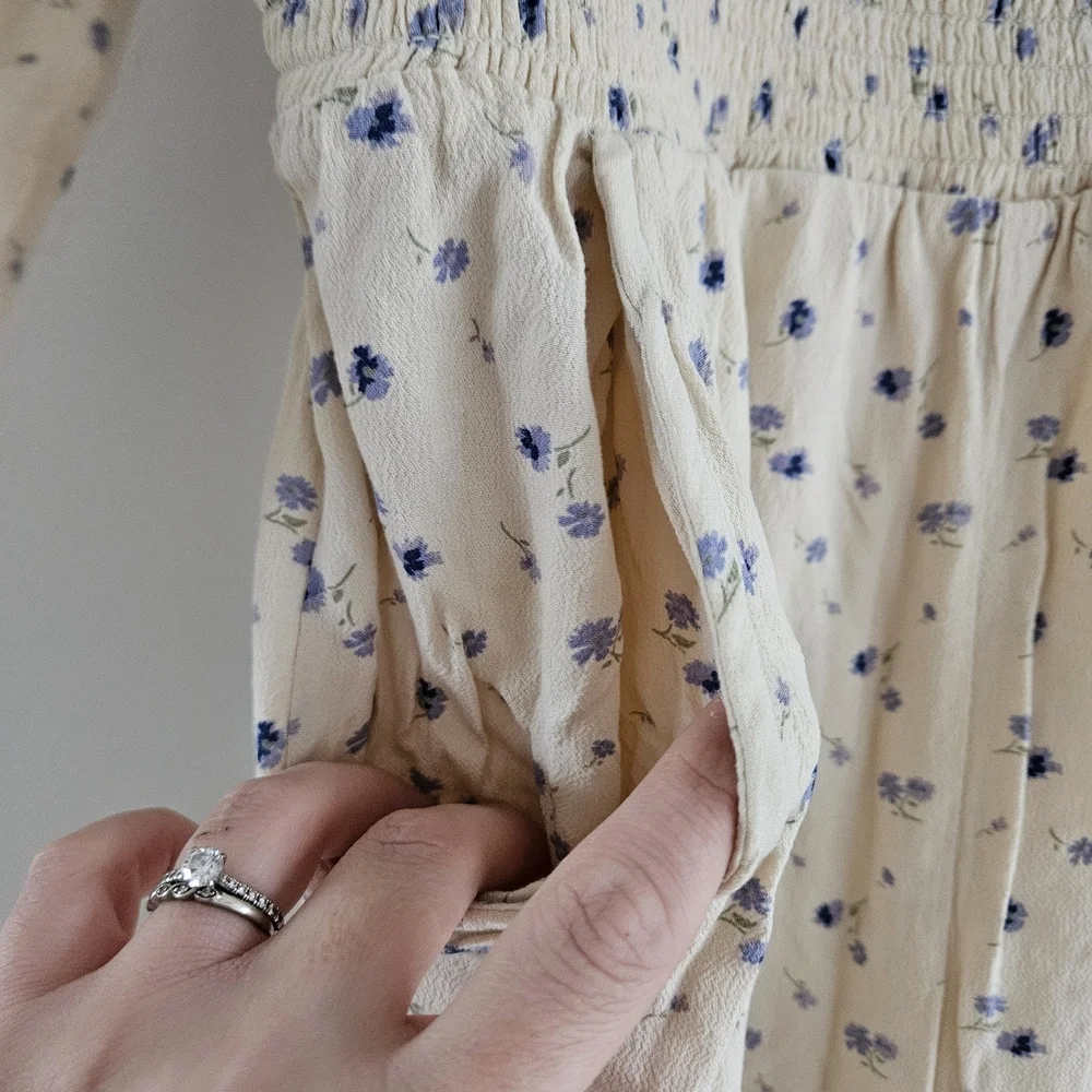 American Eagle Outfitters Cream Floral Romper - Picture 5 of 6
